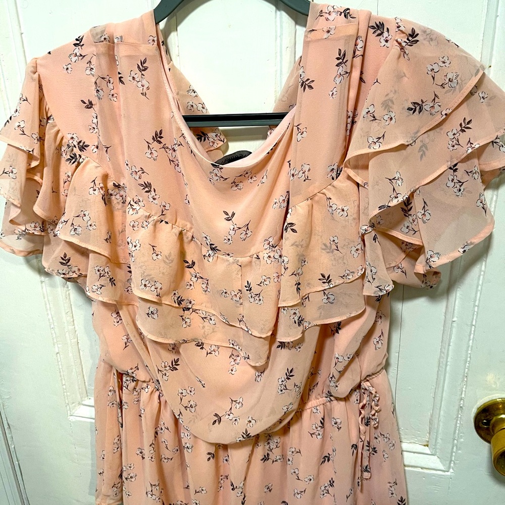 Maybe Bryant size 14 synch waist floral shirt
